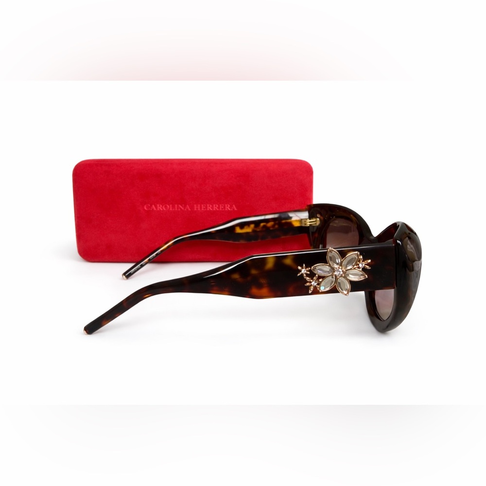 Carolina Herrera Cat Eye Sunglasses HERO215S Tortoise Floral + Case $398 - Picture 3 of 8